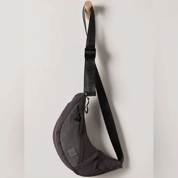 Free People Nothing But Net Sling Bag❤️ NWOT - Picture 2 of 7